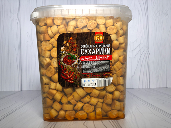 Сухарики с аджикой в Сургуте