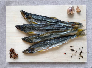 Красноперка вяленая: Корюшка вяленая без икры