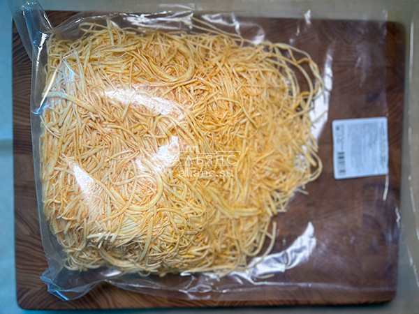 Сырный продукт ФЕРМЕРСКИЙ паутинка с паприкой в Сургуте