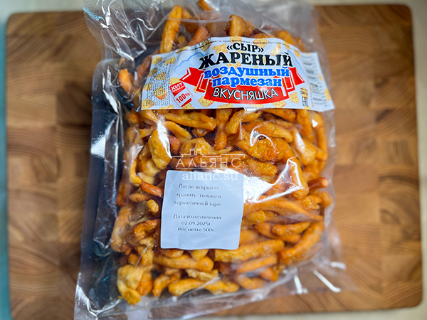 Жареный сыр "ВКУСНЯШКА" со вкусом пармезан (500 гр) в Сургуте