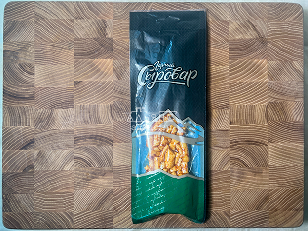 Сыр 60 гр ГОРНЫЙ СЫРОВАР (Бочонок копчёный с аджикой) в Сургуте