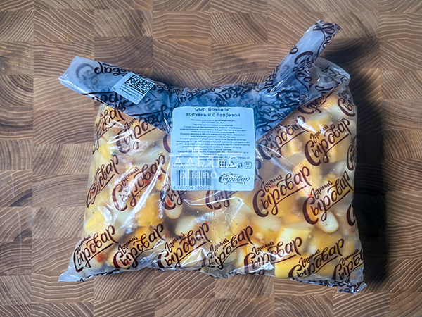 Сыр 1 кг ГОРНЫЙ СЫРОВАР (Бочонок копчёный с паприкой) в Сургуте